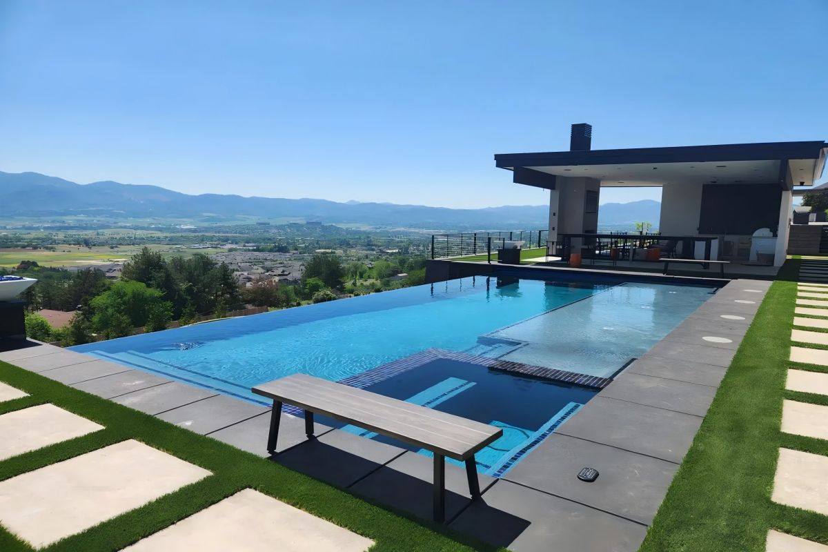 Smart Deck Builders Deliver Great Results without Emptying Your Wallet or Savings